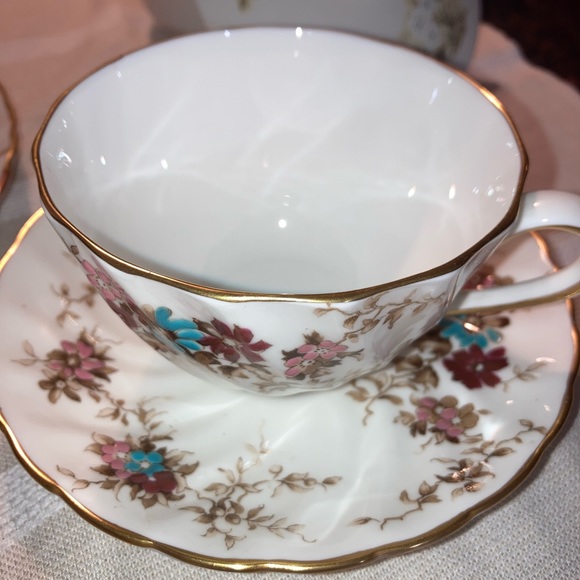 Rare - Elizabethan by Crown Staffordshire China - Picture 2 of 5